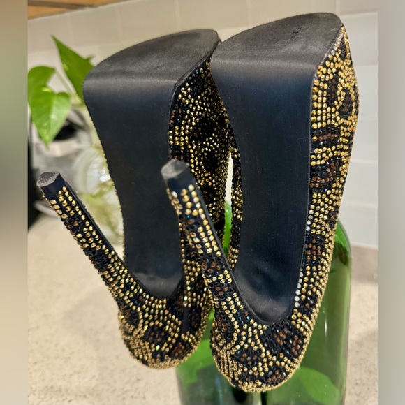 Steve Madden Dyvinal Leopard
Platform Heels Size 8 - Picture 6 of 14